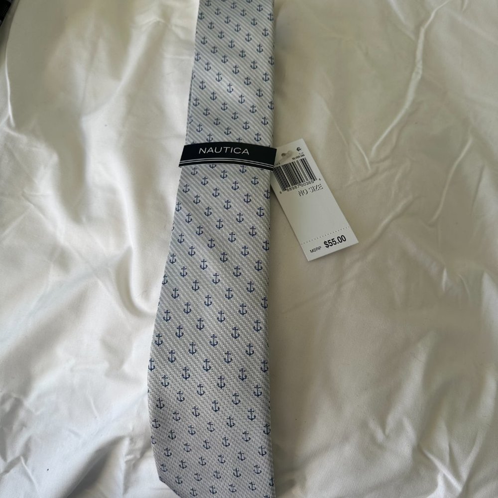 Nautica White Tie with Blue Anchors